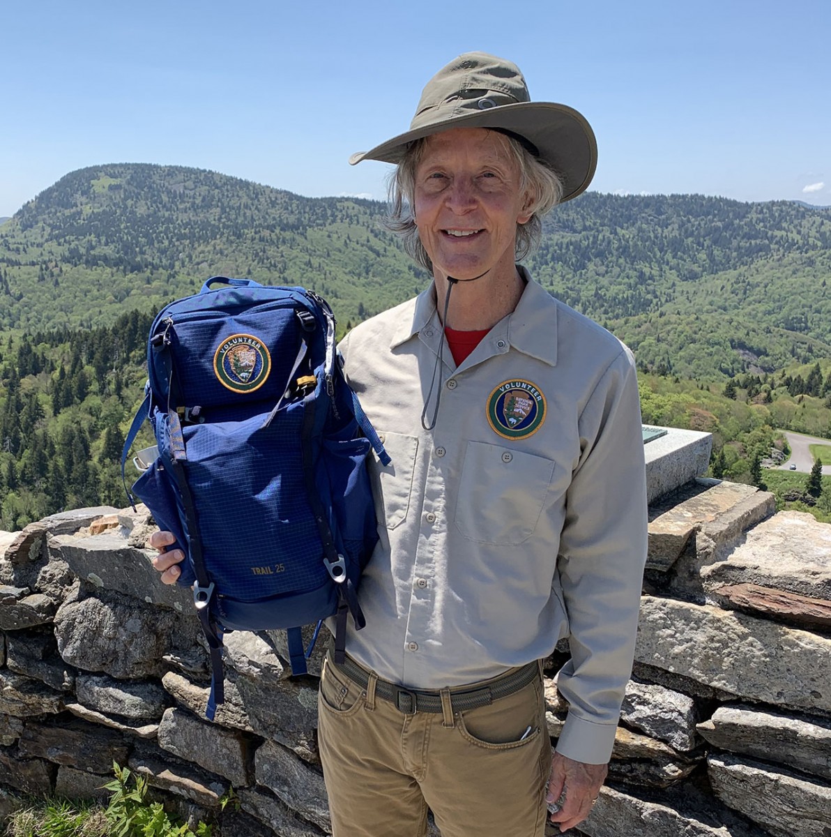 A volunteer rover at Devil's Courthouse overlook